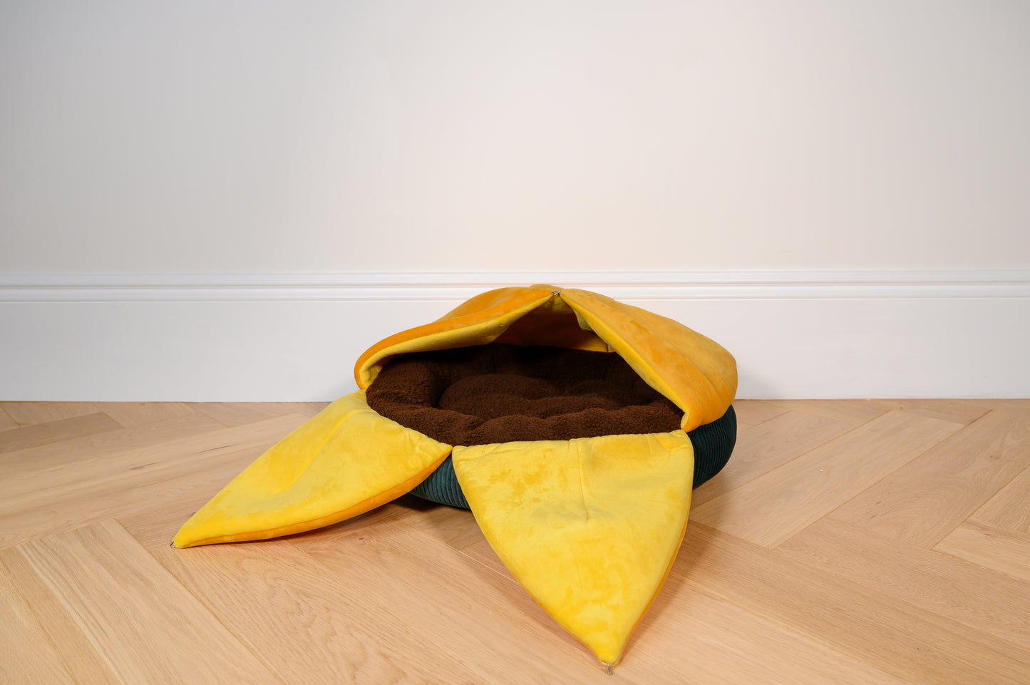 Sunflower Cat Bed, Cat Cave, 4 Petals up